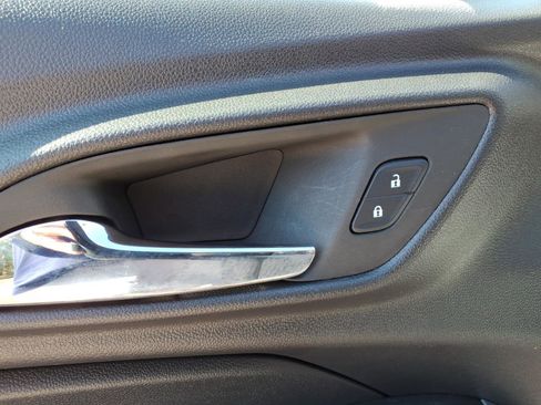 Certified 2026 Chevrolet Trax LS w/ LS Convenience Package FWD image 16