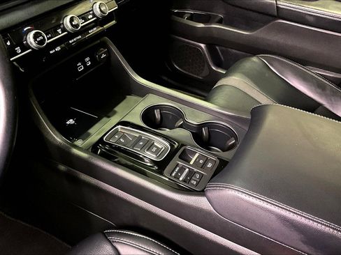 Used 2023 Honda Pilot EX-L image 17