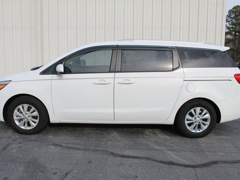 Used 2016 Kia Sedona LX w/ Option Group 020 image 5