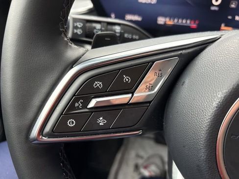 Used 2025 Buick Enclave Preferred image 22