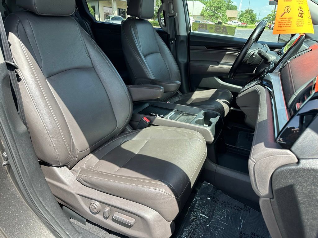 Used 2021 Honda Odyssey Touring image 17