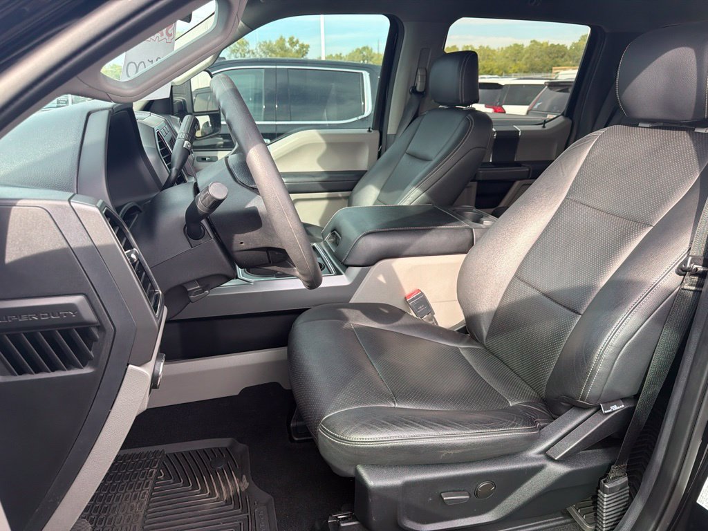 Used 2020 Ford F250 XLT w/ Tremor Off-Road Package AWD/4WD image 13