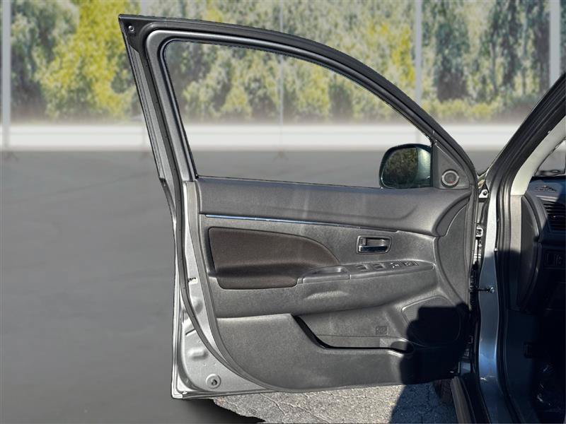 Used 2025 Mitsubishi Outlander Sport ES AWD/4WD image 20