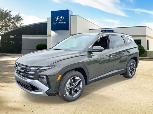 Used 2026 Hyundai Tucson SEL FWD image 2