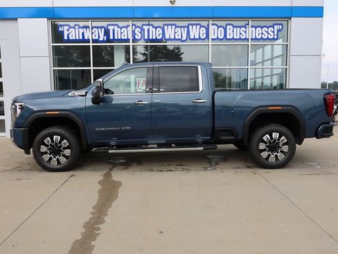 New 2025 GMC Sierra 2500 Denali w/ Denali Reserve Package image 6