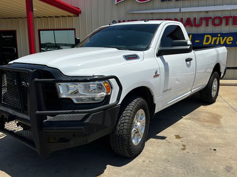 Used 2020 RAM 2500 Tradesman RWD image 3