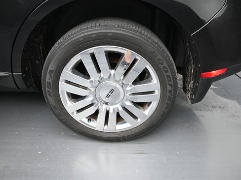 Used 2010 Lincoln MKX AWD image 18