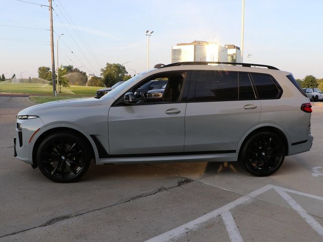 Used 2023 BMW X7 M60i w/ Executive Package AWD/4WD image 4