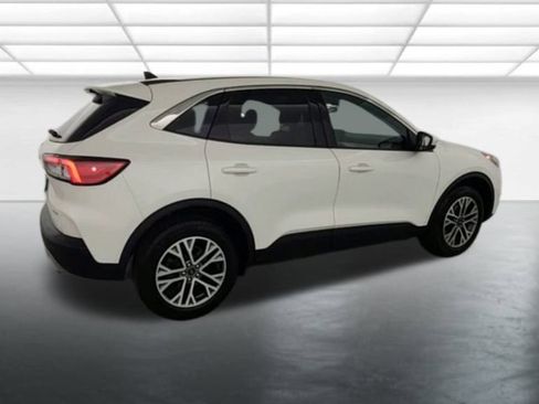 Used 2022 Ford Escape SEL image 8