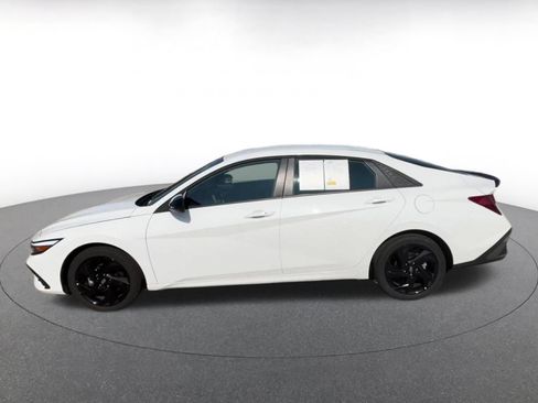 Used 2026 Hyundai Elantra Sport FWD image 9