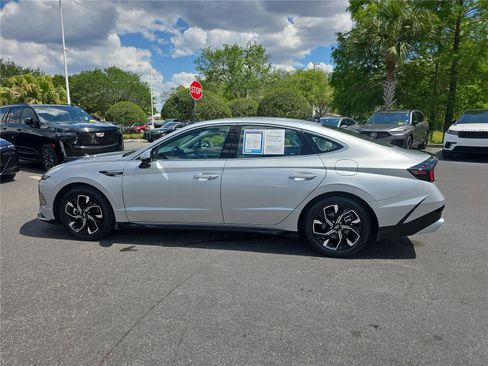 Used 2024 Hyundai Sonata SEL FWD image 4