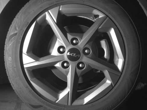 Used 2025 Kia K4 LXS image 13