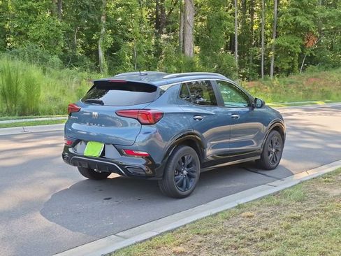 Used 2024 Buick Encore GX Sport Touring AWD/4WD image 5