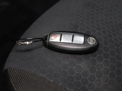 Used 2016 Nissan Juke SV w/ Cold Weather Package FWD image 14