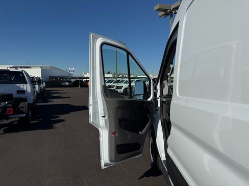 New 2026 Ford Transit 250 148 Medium Roof image 12