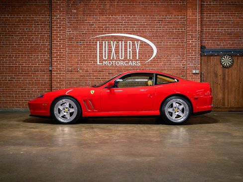 Used 1999 Ferrari 550 Maranello Coupe image 2