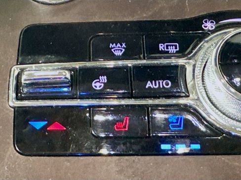 Used 2022 Lincoln Aviator Grand Touring w/ Equipment Group 301A AWD/4WD image 19
