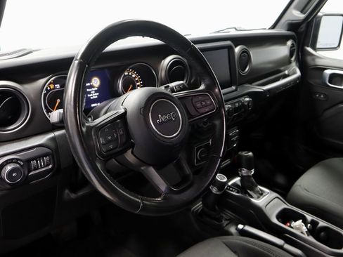 Used 2022 Jeep Wrangler Unlimited Sport AWD/4WD image 25