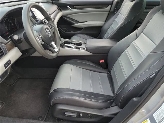 Used 2020 Honda Accord EX image 11