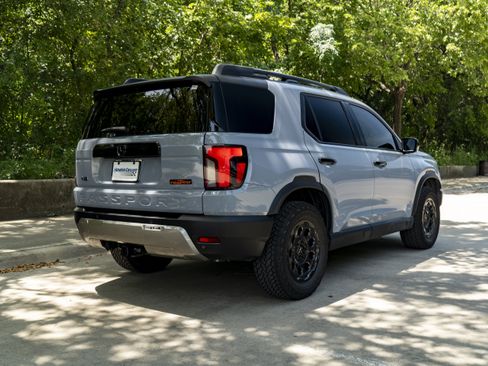 Used 2026 Honda Passport TrailSport Elite image 9
