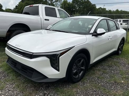 Used 2025 Kia K4 FWD image 13