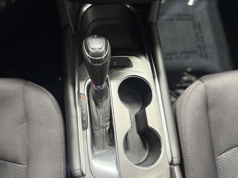 Used 2017 Chevrolet Malibu LT image 20