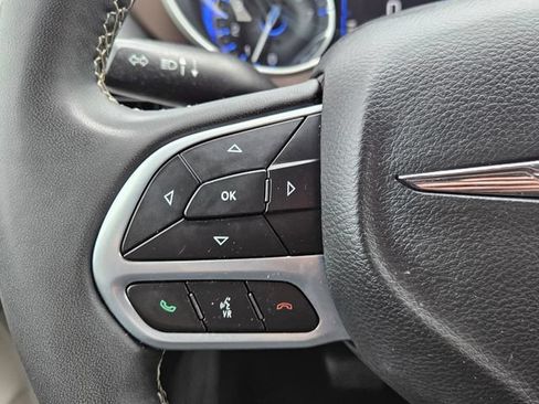 Used 2022 Chrysler Voyager LX FWD image 26