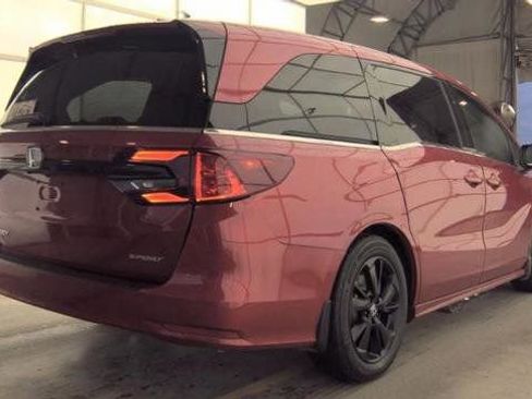 Used 2023 Honda Odyssey Sport image 2