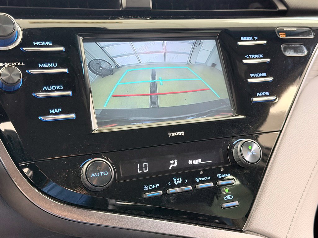 Used 2020 Toyota Camry SE FWD image 50