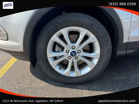 Used 2019 Ford Escape SEL AWD/4WD image 10