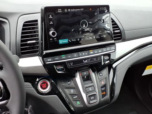 New 2026 Honda Odyssey Touring image 16