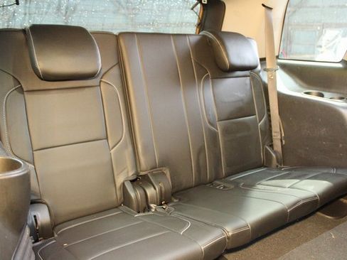 Used 2019 Chevrolet Tahoe Premier image 17