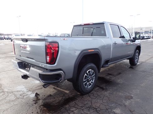 New 2026 GMC Sierra 2500 SLE w/ SLE Value Package; image 8