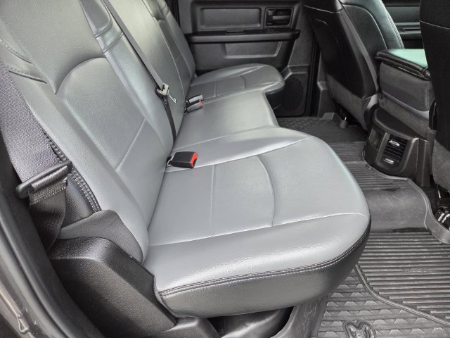 Used 2025 RAM 3500 Tradesman w/ Chrome Appearance Group AWD/4WD image 30