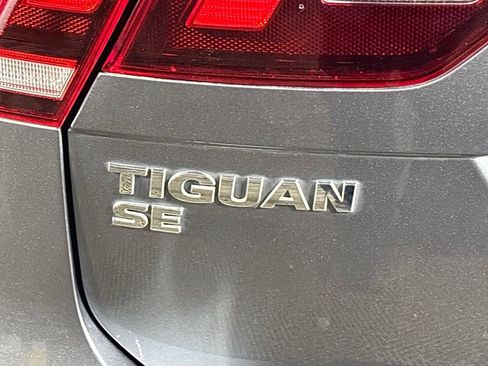 Certified 2021 Volkswagen Tiguan SE image 23