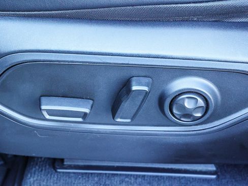 Used 2022 Jeep Grand Cherokee Overland image 30