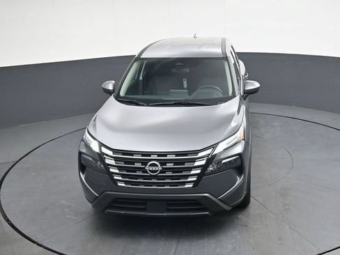 Used 2025 Nissan Rogue SV FWD image 29
