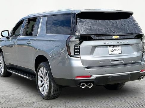 Used 2026 Chevrolet Suburban Premier w/ Sun And Tow Package AWD/4WD image 4