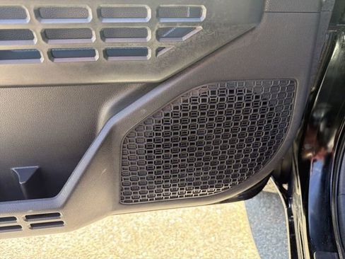 Used 2024 Toyota Tacoma TRD Off-Road image 25