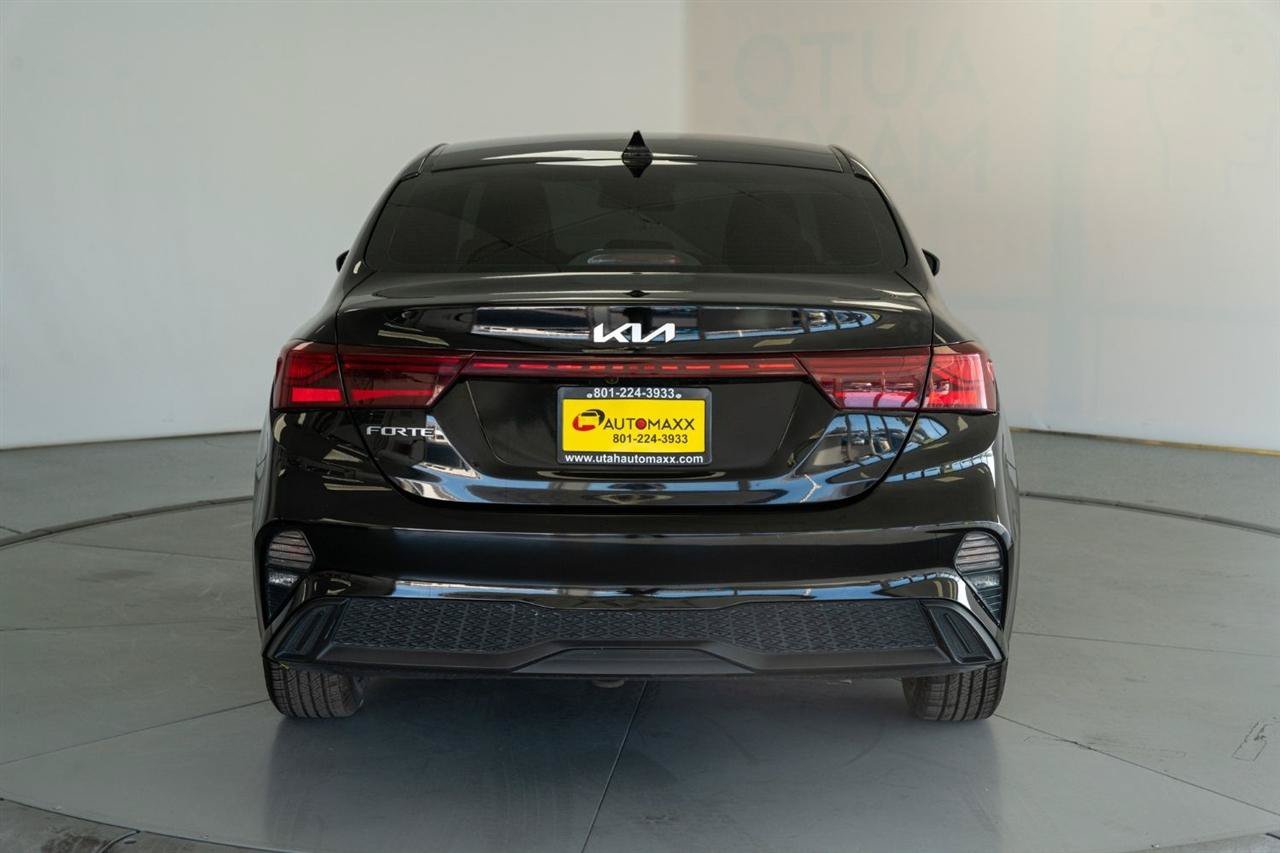 Used 2023 Kia Forte LXS FWD image 6