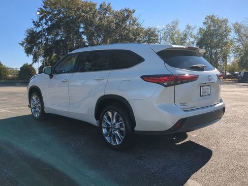 Used 2021 Toyota Highlander Limited image 5