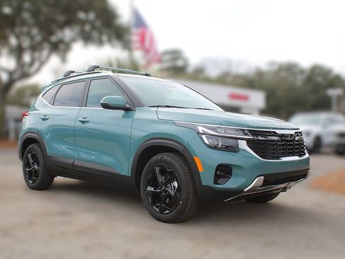 New 2026 Kia Seltos EX FWD image 3