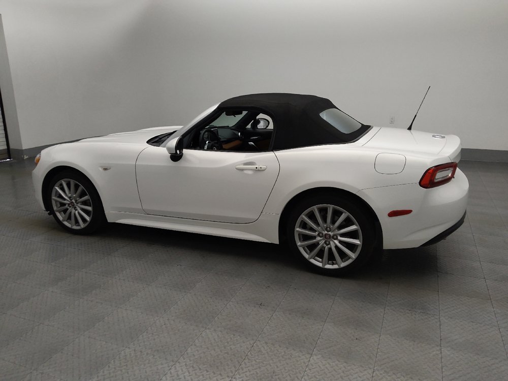 Used 2017 FIAT 124 Spider Lusso RWD image 3