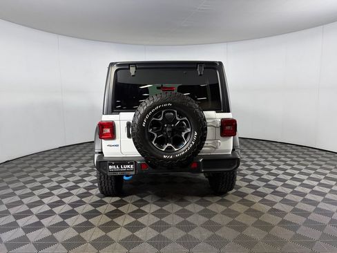 Used 2022 Jeep Wrangler Unlimited Rubicon 4xe w/ Cold Weather Group AWD/4WD image 8