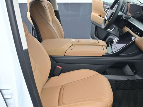 New 2026 INFINITI QX80 Luxe w/ Exterior Package image 17