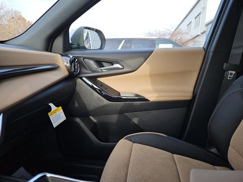 New 2026 Chevrolet Equinox ACTIV image 46