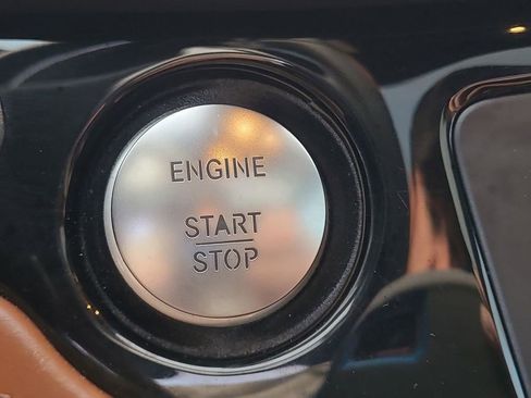 Used 2017 Mercedes-Benz SL 450 w/ Premium I Package image 34