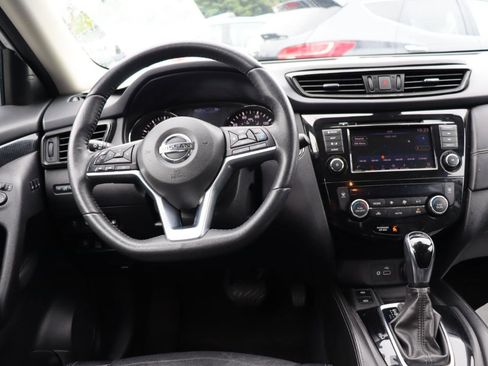 Used 2019 Nissan Rogue SL AWD/4WD image 8
