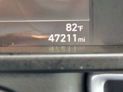 Used 2021 Hyundai Elantra SEL image 23