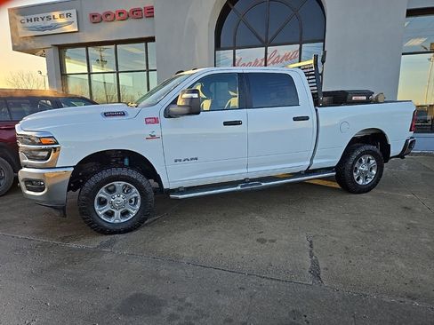 Used 2025 RAM 2500 Lone Star AWD/4WD image 4